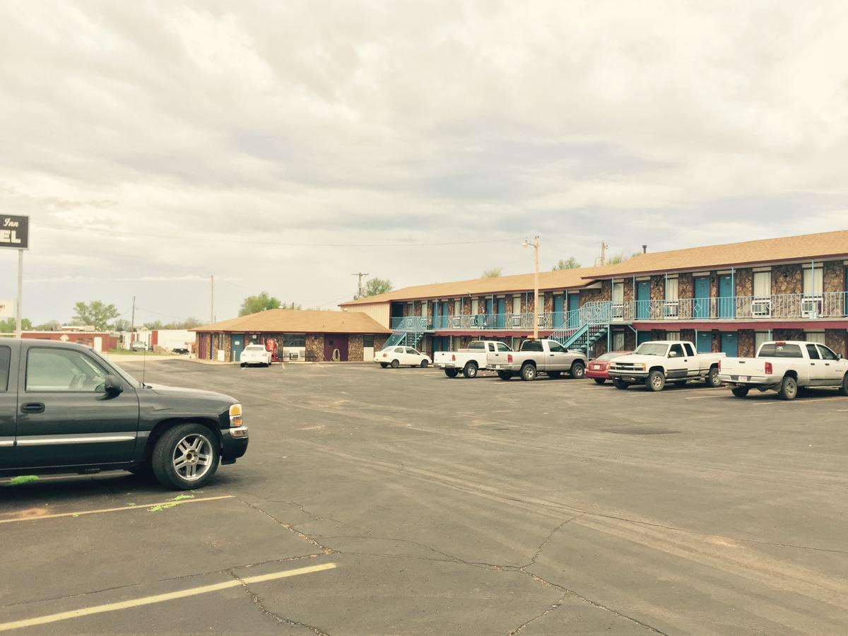 Country Inn Motel Waukomis Экстерьер фото